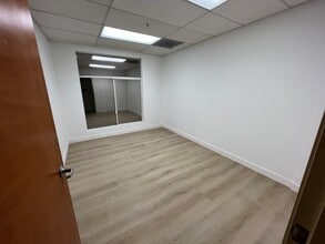 1212 5th St, Santa Monica, CA for lease Interior Photo- Image 2 of 16