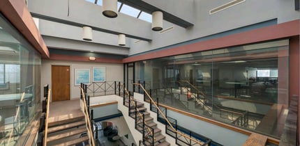 6161 N 64th St, Milwaukee, WI à vendre Photo intérieure- Image 1 de 3