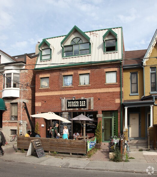 317-319 Augusta Ave, Toronto, ON à vendre - Photo principale - Image 1 de 1