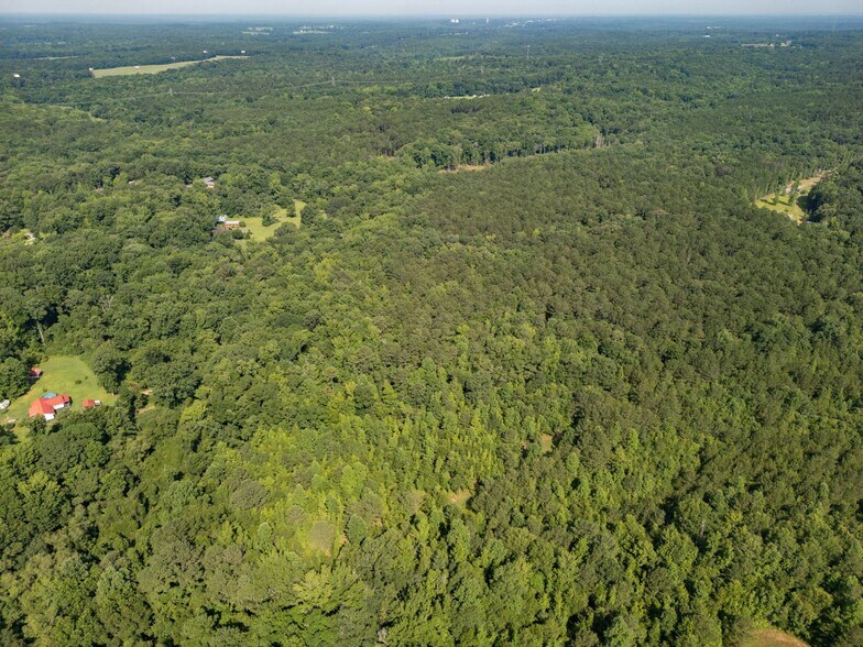 905 Natures Trl, Forsyth, GA à vendre - Photo du bâtiment - Image 3 de 33