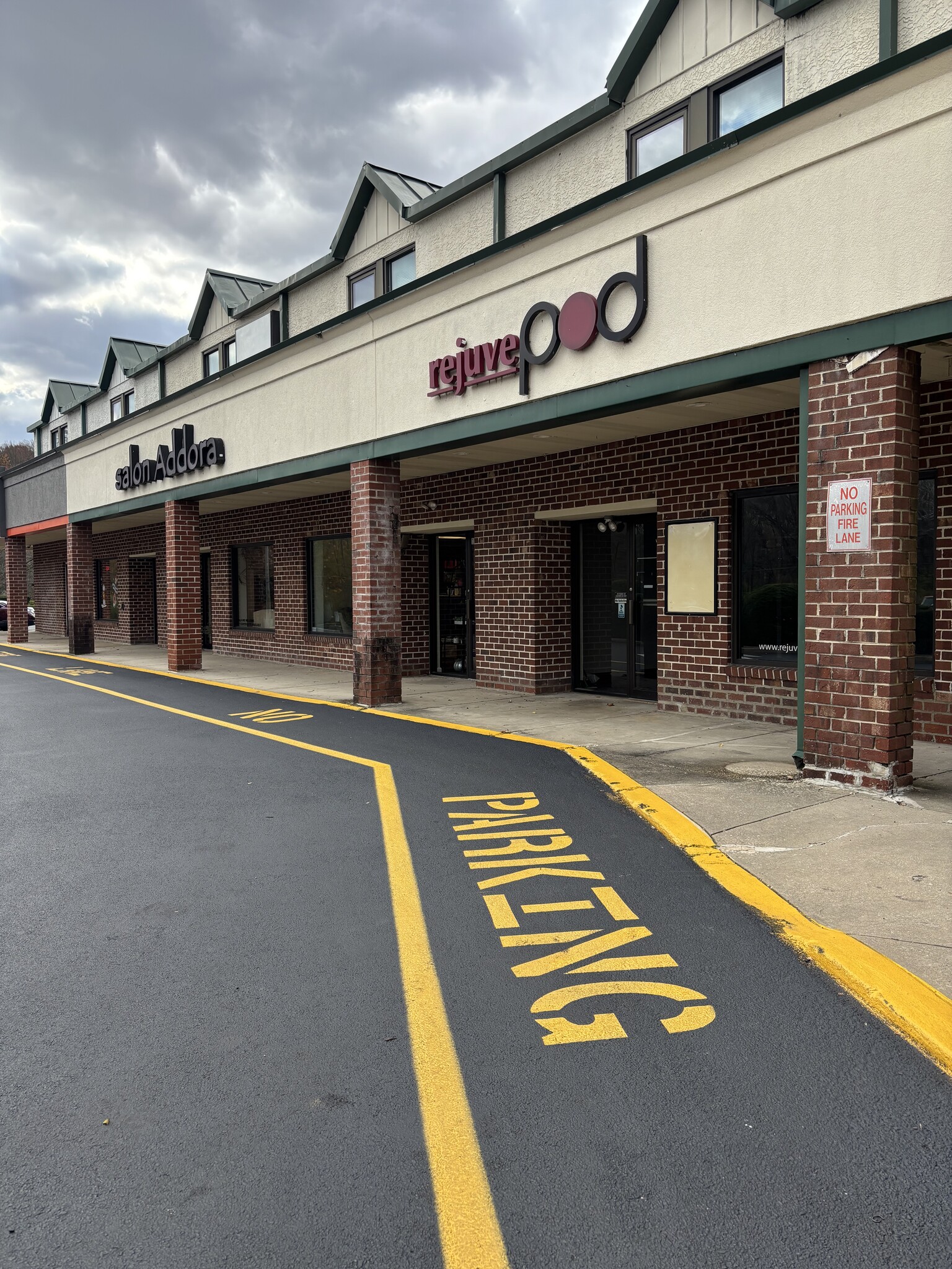 485 Baltimore Pike, Glen Mills, PA for lease Interior Photo- Image 1 of 12