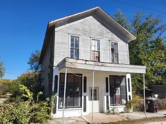 Plus de détails pour 110 N Main St, Chambersburg, IL - Bureau à vendre