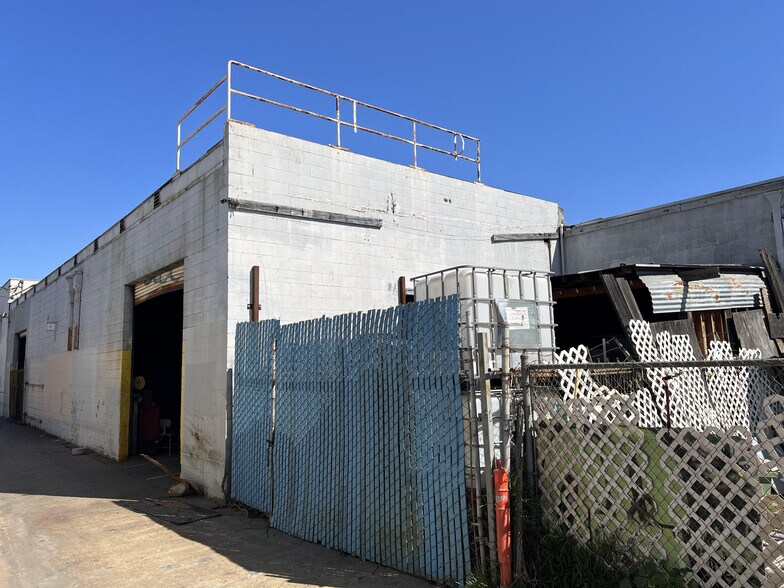 2527-2533 E 54th St, Huntington Park, CA à vendre - Photo du bâtiment - Image 3 de 5