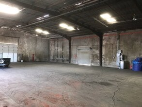 1315 E Gibson Ln, Phoenix, AZ for lease Interior Photo- Image 1 of 1