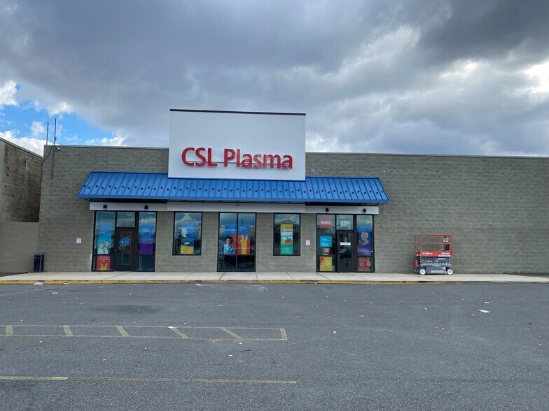 2401 E Tioga St, Philadelphia, PA à louer - Photo du bâtiment - Image 3 de 5