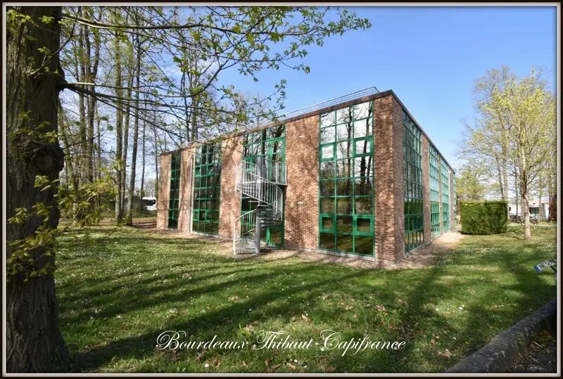 Flex in Montlhéry for lease - Building Photo - Image 1 of 4