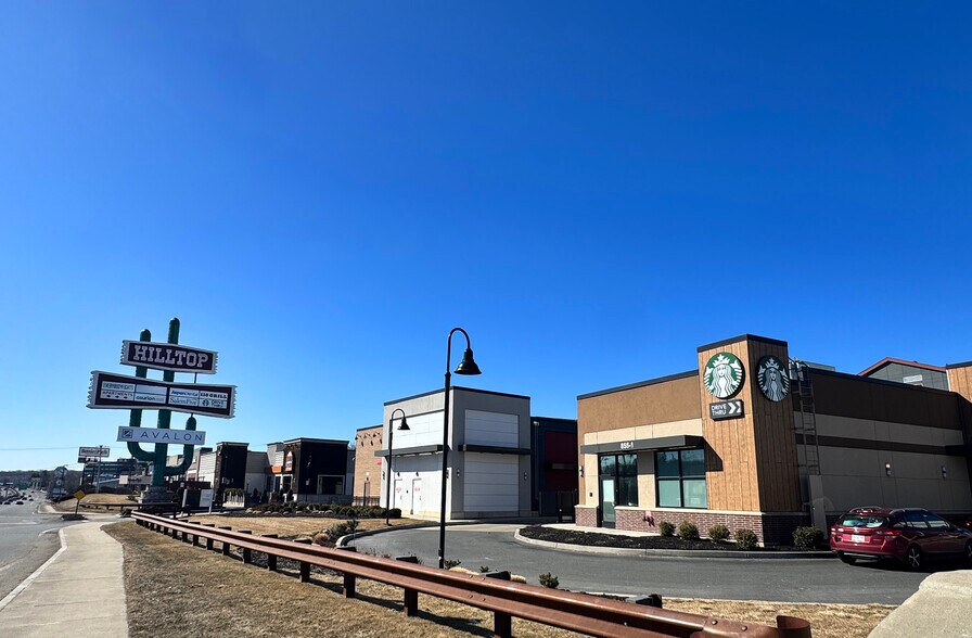 855 Broadway, Saugus, MA à louer - Photo du bâtiment - Image 3 de 16