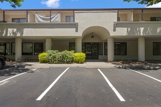 1801 Hanover Dr, Davis, CA à louer Photo du bâtiment- Image 2 de 14