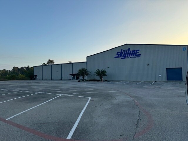 33204 Magnolia Cir, Magnolia, TX à vendre - Photo du bâtiment - Image 2 de 7