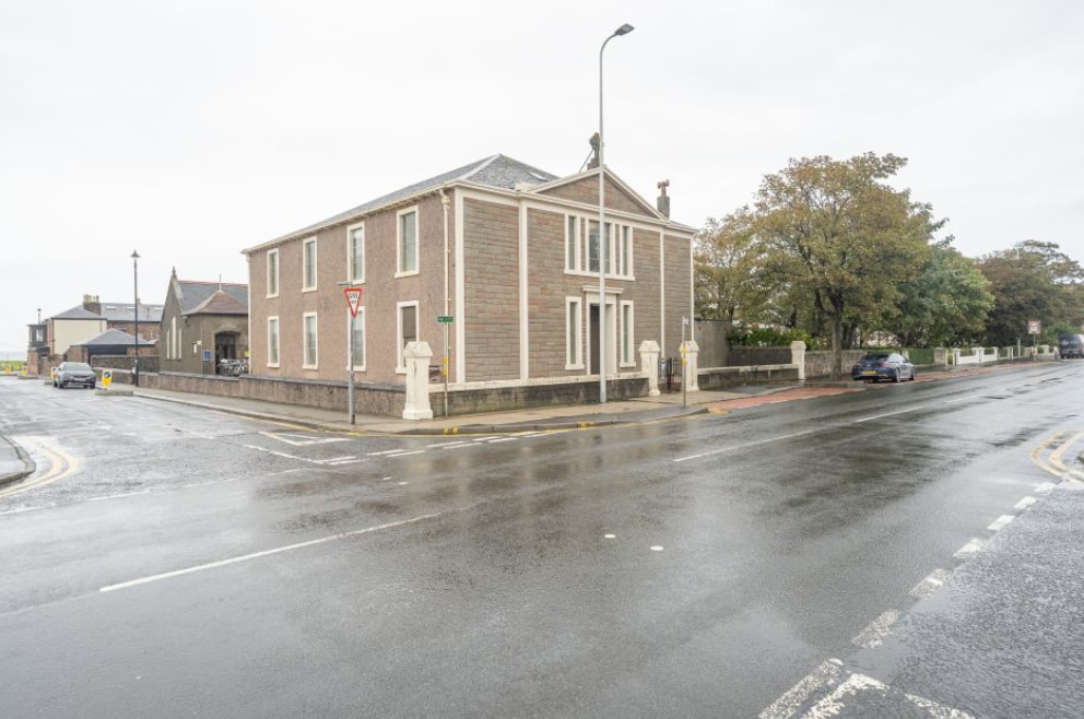 32 Henrietta St, Girvan for sale Primary Photo- Image 1 of 4