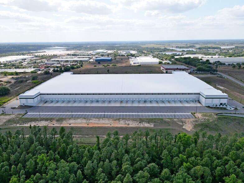 2550 American Way, Groveland, FL à louer - Photo du bâtiment - Image 2 de 6