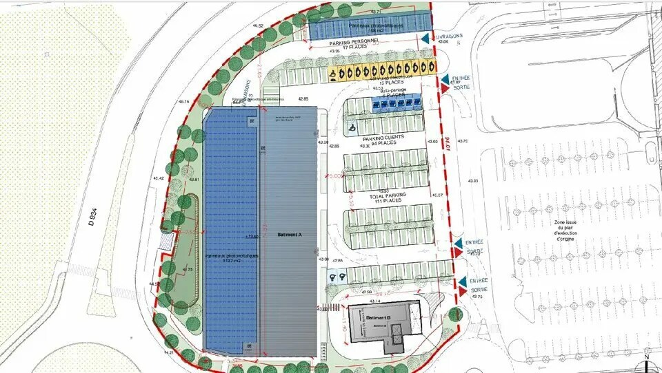 Retail in Chelles for lease - Building Photo - Image 3 of 4