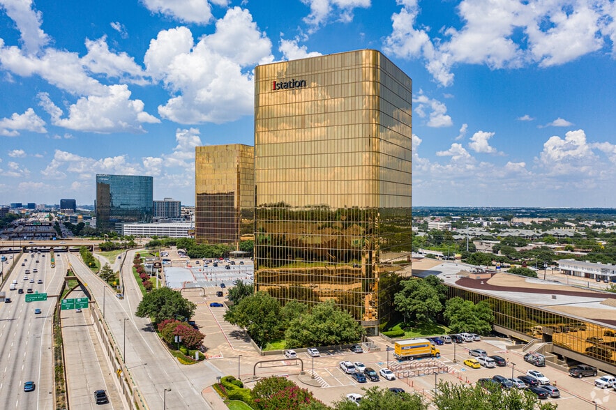 8350 N Central Expy, Dallas, TX à louer - Photo du bâtiment - Image 2 de 70