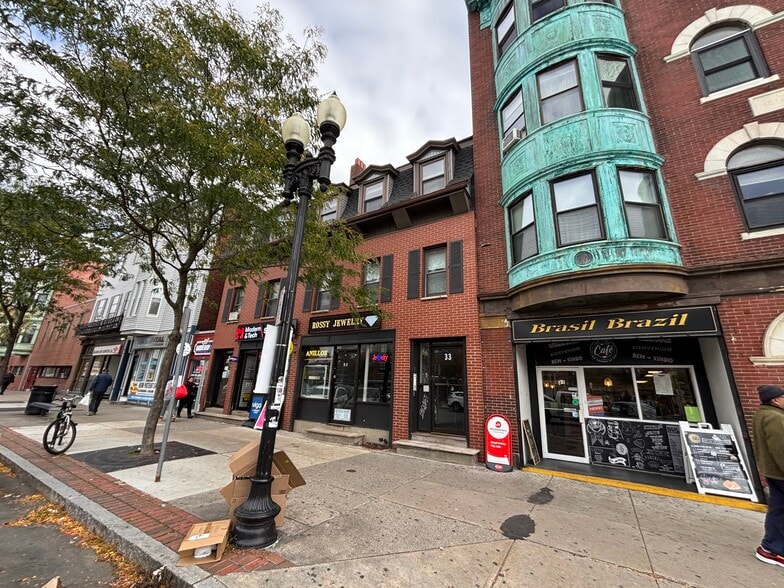 33-39 Maverick Sq, Boston, MA for sale - Building Photo - Image 1 of 3