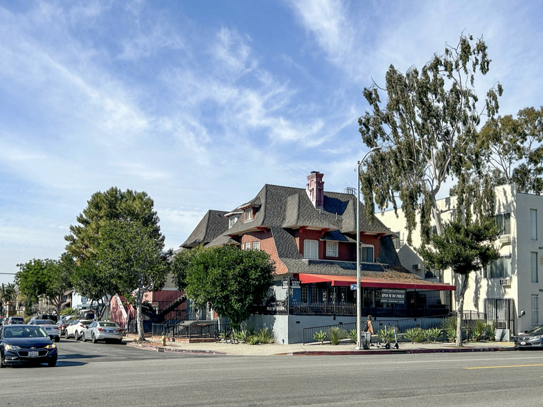 2827 S Hoover St, Los Angeles, CA for lease - Building Photo - Image 1 of 8