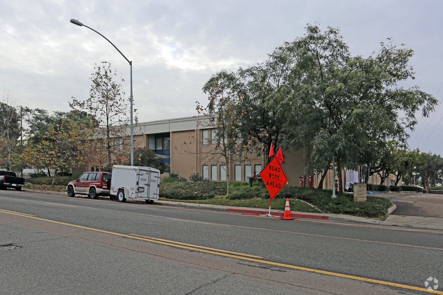6701-6743 Convoy Ct, San Diego, CA for lease - Primary Photo - Image 1 of 8