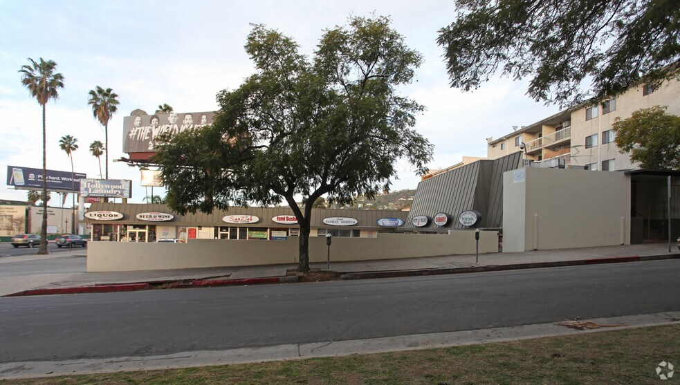 7351-7369 W Sunset Blvd, Los Angeles, CA à louer - Photo du bâtiment - Image 2 de 4