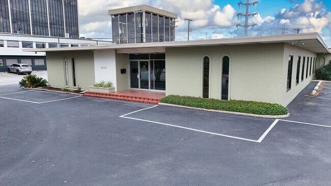 More details for 8603 N New Braunfels Ave, San Antonio, TX - Office for Sale