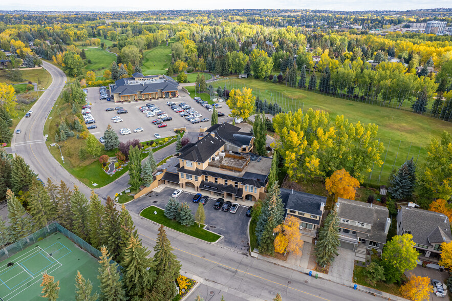 1700 Varsity Estates Dr NW, Calgary, AB for lease - Aerial - Image 3 of 5