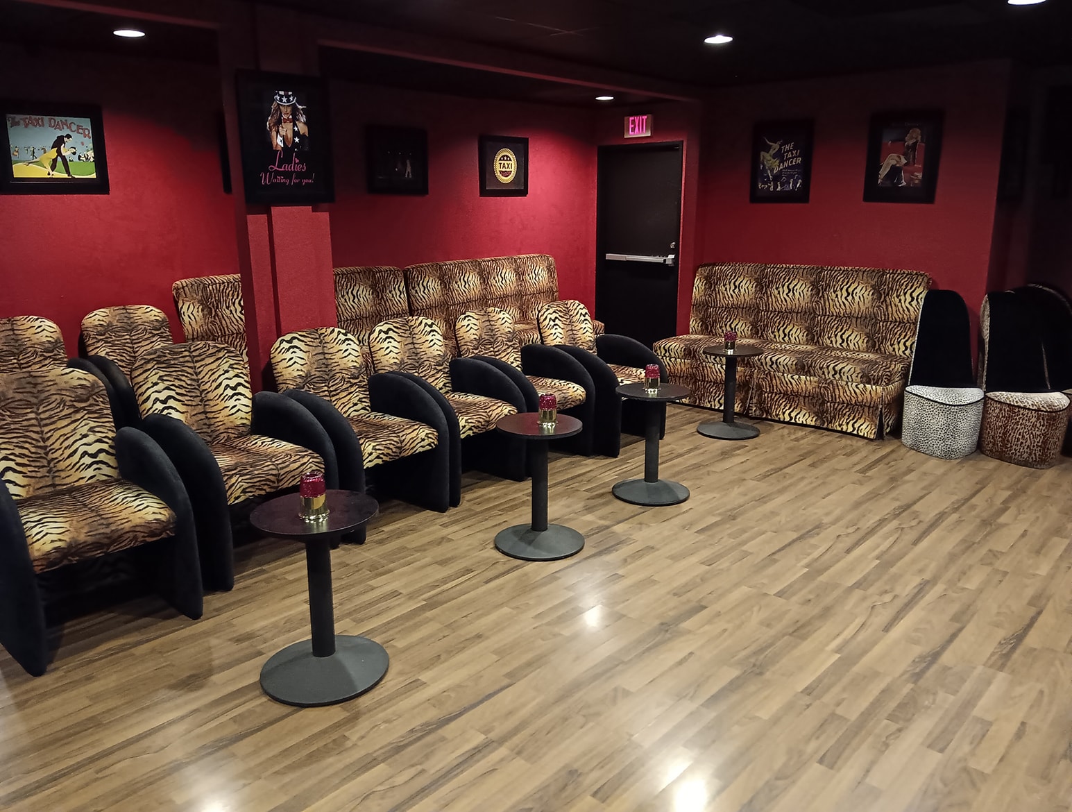 1721 S Flower St, Los Angeles, CA à louer Photo intérieure- Image 1 de 9