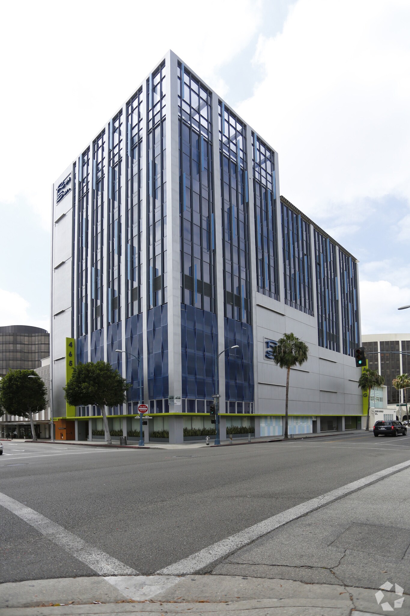 465 N Roxbury Dr, Beverly Hills, CA à louer Photo principale- Image 1 de 4