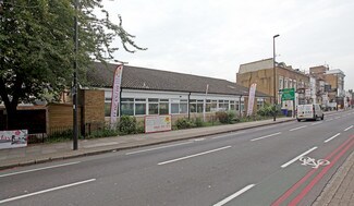 Plus de détails pour 18-30 Latchmere Rd, Londres - Commerce de détail à vendre