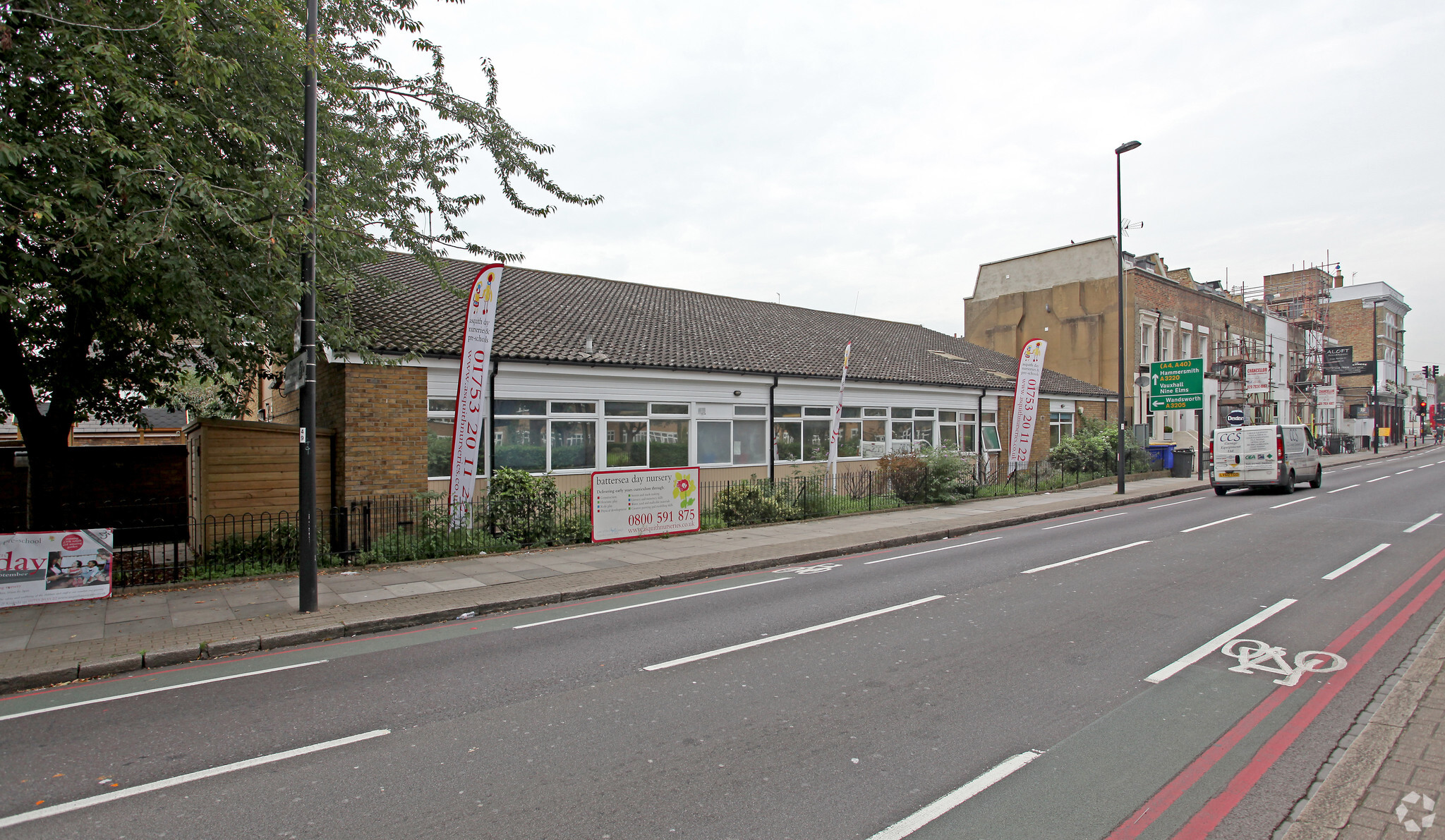 18-30 Latchmere Rd, London à vendre Photo principale- Image 1 de 3