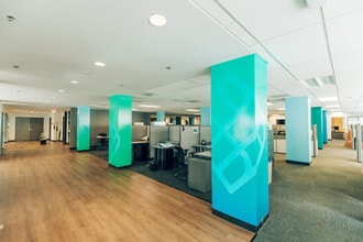 705-711 SW Alder St, Portland, OR à vendre Photo du bâtiment- Image 2 de 9