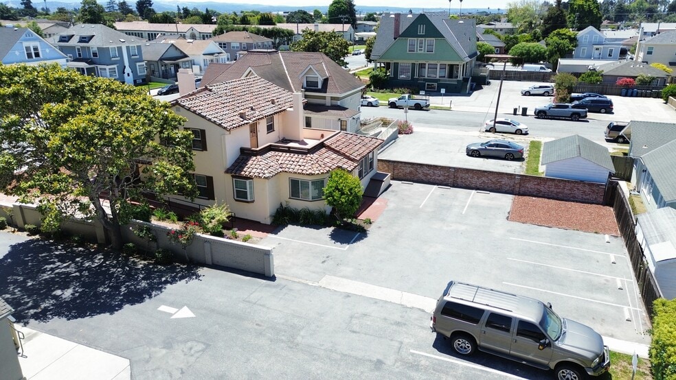 140 Central Ave, Salinas, CA à vendre - Photo du bâtiment - Image 3 de 19