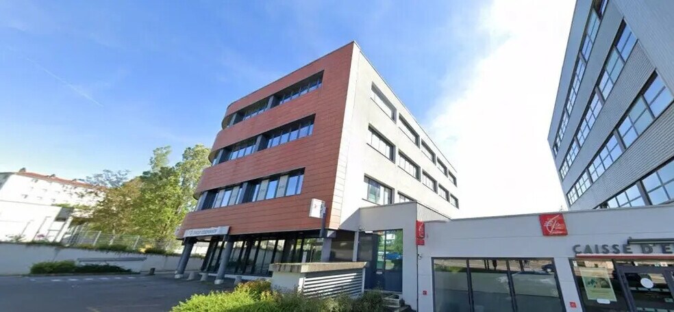 Bureau dans Besançon à louer - Photo du bâtiment - Image 1 de 7