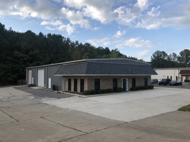 993 Yeager Pky, Pelham, AL for lease - Building Photo - Image 1 of 2