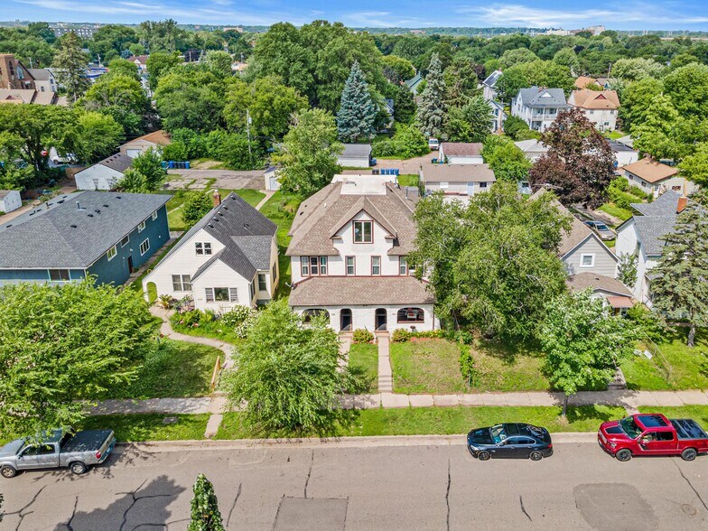 2526 Jackson St NE, Minneapolis, MN à vendre - Photo du bâtiment - Image 3 de 31