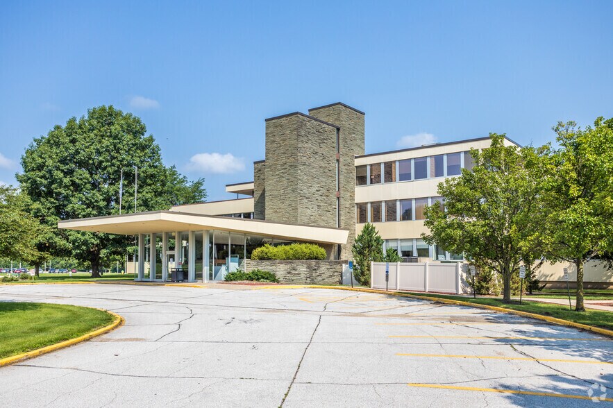 1901 Bell Ave, Des Moines, IA à louer - Photo du bâtiment - Image 2 de 7
