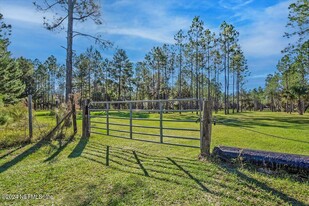 258 Bostwick Cemetery Rd, Palatka FL - Terrain de camping