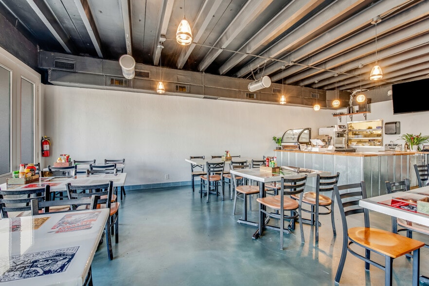 188 E Granada Blvd, Ormond Beach, FL for lease - Building Photo - Image 2 of 27