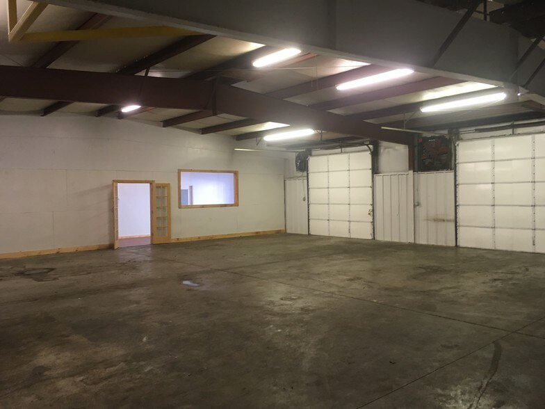 5644 Shattalon Dr, Winston-Salem, NC à louer - Photo du bâtiment - Image 3 de 9