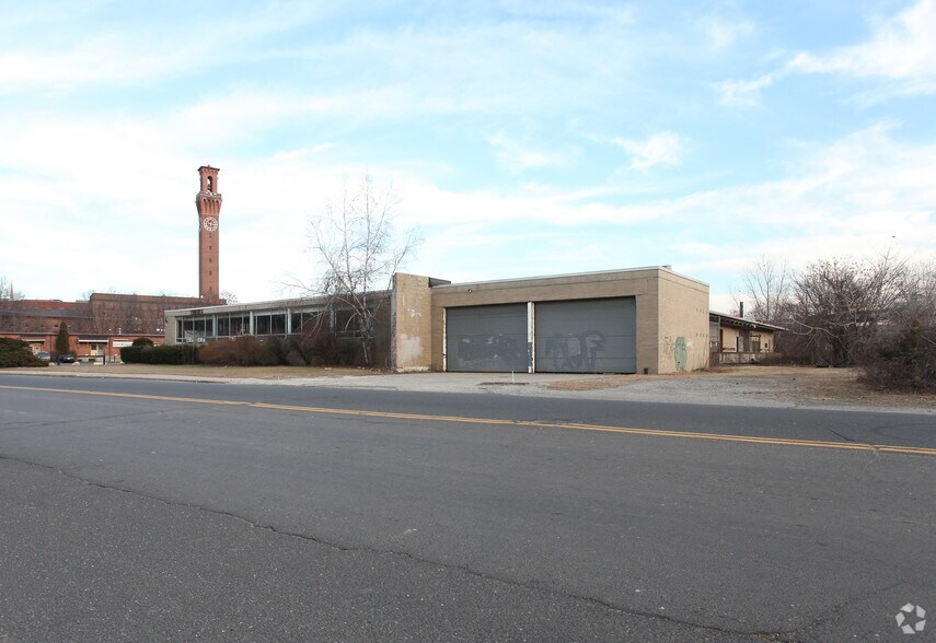 131 Freight St, Waterbury, CT à vendre - Photo principale - Image 1 de 2