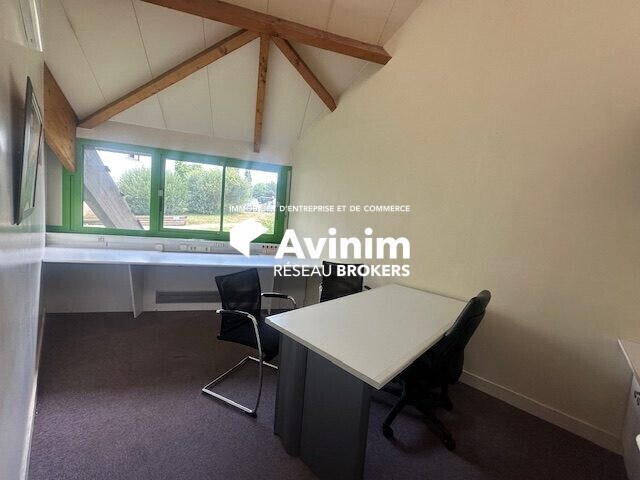 Office in SAINT-OUEN-L'AUMONE for lease - Interior Photo - Image 1 of 9
