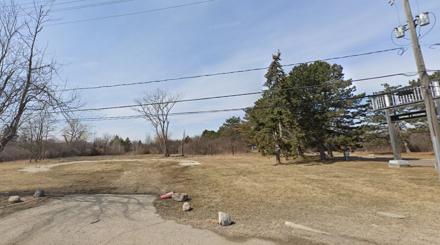 3418 S Dye Rd, Flint, MI à vendre - Photo du bâtiment - Image 2 de 4