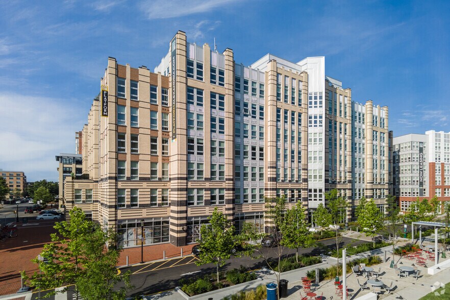 1100 N Fayette St, Alexandria, VA for lease - Building Photo - Image 2 of 12