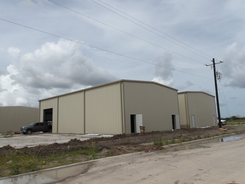6201 FM 106, Harlingen, TX for lease - Building Photo - Image 2 of 8
