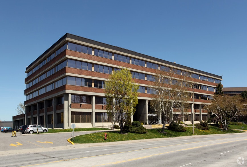 90 Wynford Dr, Toronto, ON for sale - Primary Photo - Image 1 of 1