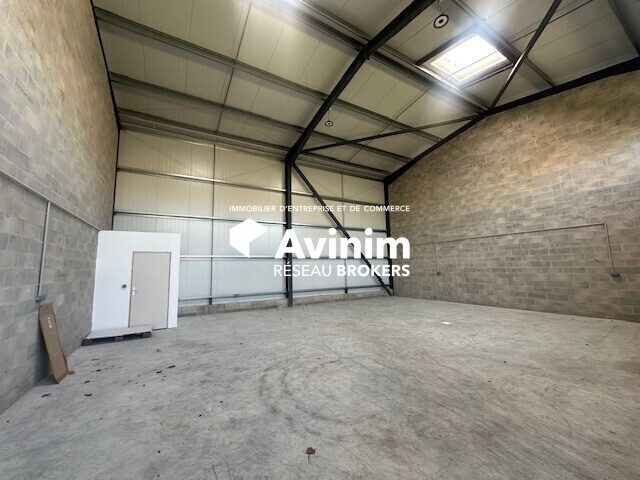 Industrial in Bernes-sur-Oise for lease Interior Photo- Image 1 of 3