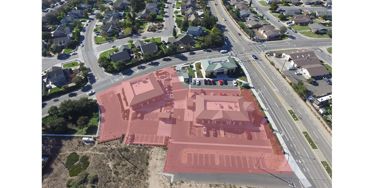 Orcutt Hills Plaza portefeuille de 2 propriétés à vendre sur LoopNet.ca Photo principale- Image 1 de 13