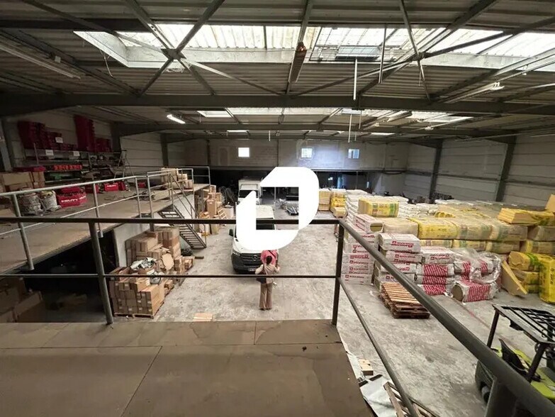 Local d'activités dans Choisy-le-Roi à vendre - Photo du bâtiment - Image 2 de 9