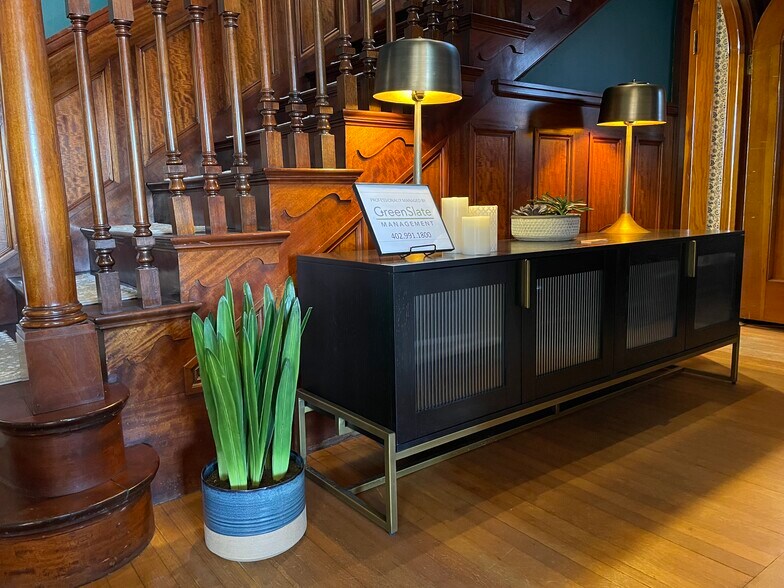 144 S 39th St, Omaha, NE à louer - Photo intérieure - Image 2 de 7