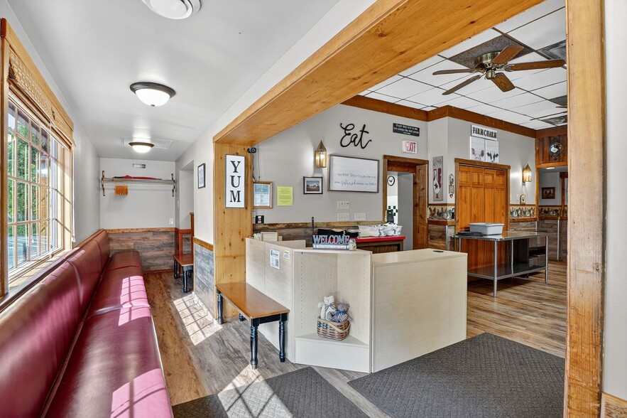 550 McKeesport Rd, Elizabeth, PA for sale - Building Photo - Image 3 of 67