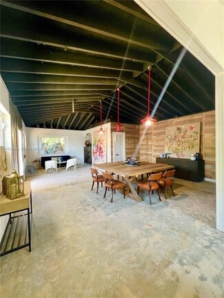 Plus de détails pour 650 NW 33rd St, Miami, FL - Bureau à louer