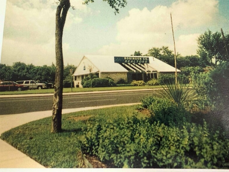 2615 Western Trails Blvd, Austin, TX for sale - Building Photo - Image 1 of 5