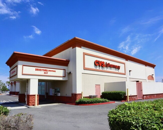 Plus de détails pour 9952 Las Tunas Dr, Temple City, CA - Commerce de détail à louer